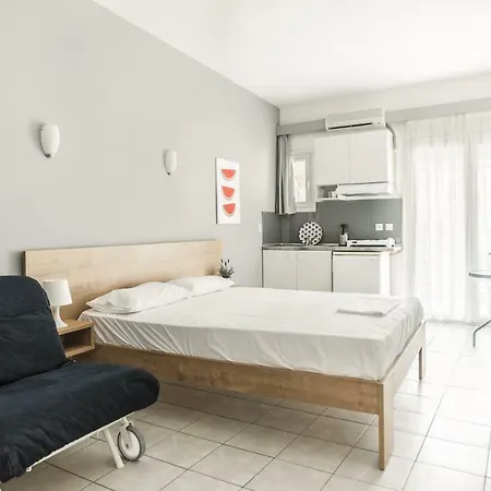 Afkos Aparthotel Polychrono